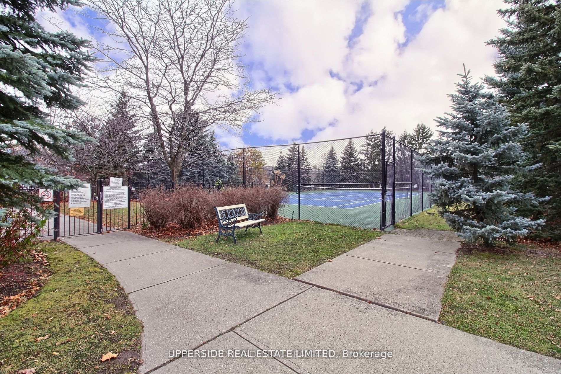 Photo 5 of Unit 308, 81 Townsgate Drive, Vaughan, Crestwood-Springfarm-Yorkhill — HOMEH