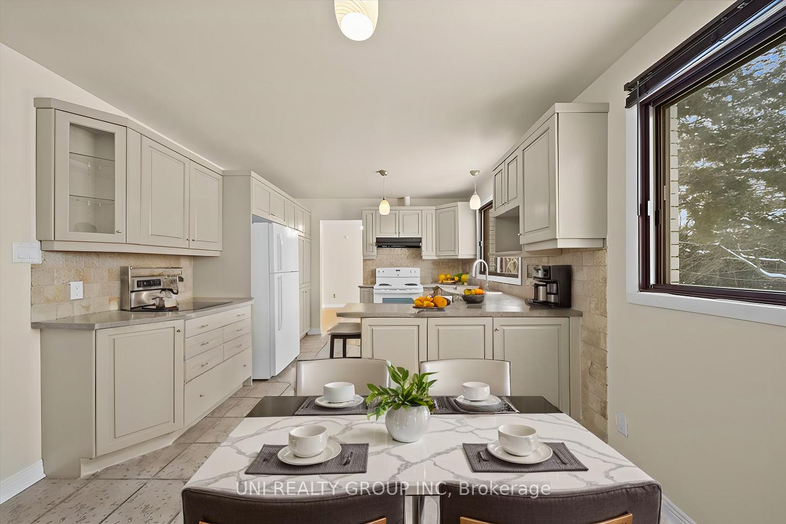 Photo 11 of 1737 Athans Avenue, Ottawa, Blossom Park/Leitrim — HOMEH
