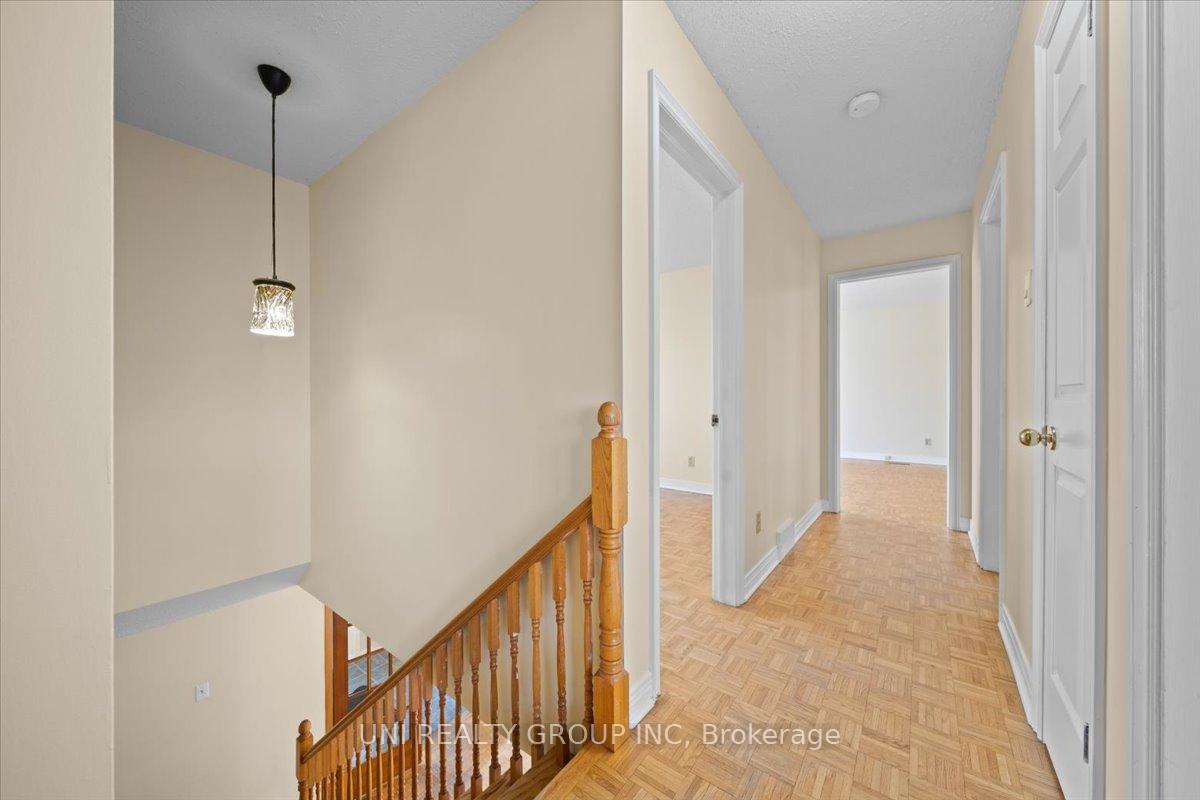 Photo 16 of 1737 Athans Avenue, Ottawa, Blossom Park/Leitrim — HOMEH