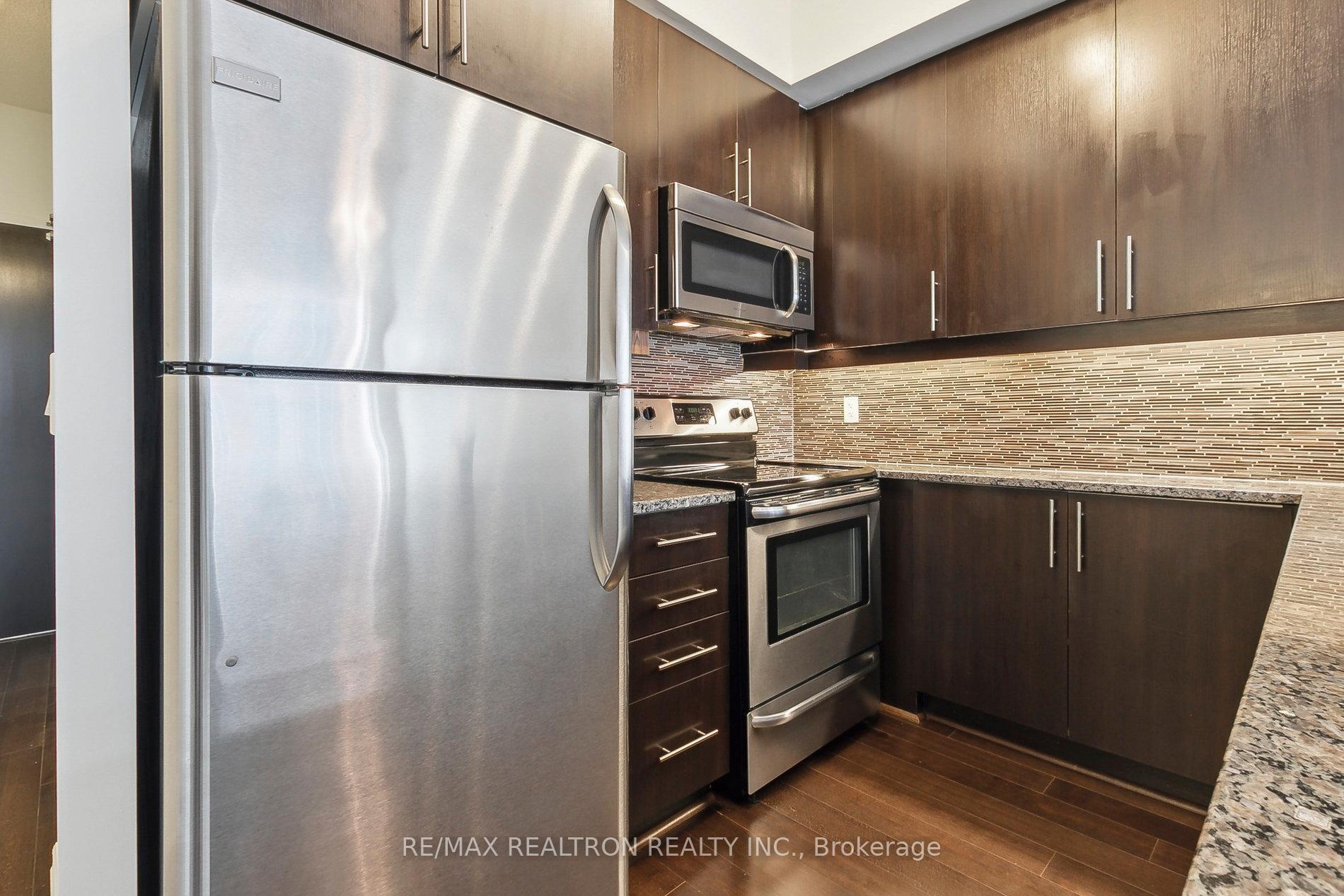 Photo 16 of Unit 713, 8110 Birchmount Road, Markham, Unionville — HOMEH