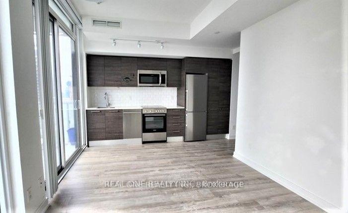 Photo 4 of Unit 2710, 28 Wellesley Street E, Toronto, Church-Yonge Corridor — HOMEH