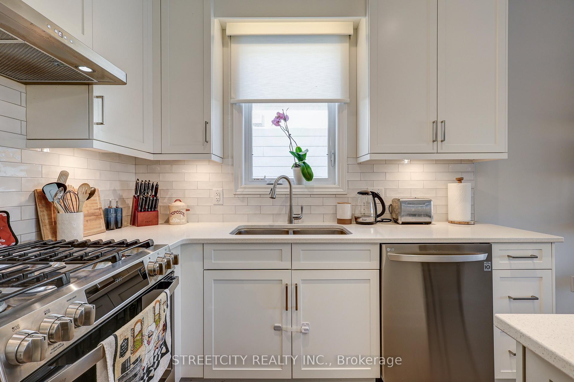 Photo 13 of 437 George Street, Central Elgin, Rural Central Elgin — HOMEH