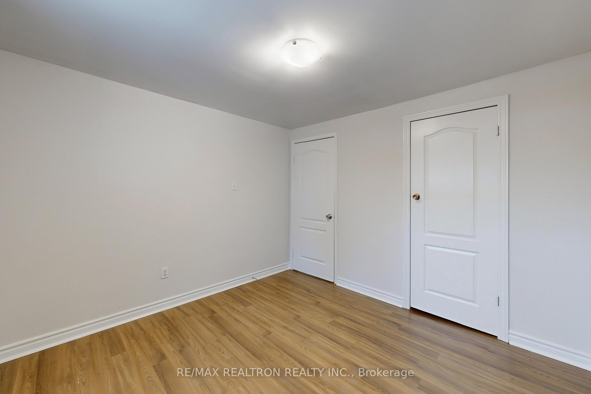 Photo 16 of 65 Barrett Crescent, Barrie, Letitia Heights — HOMEH