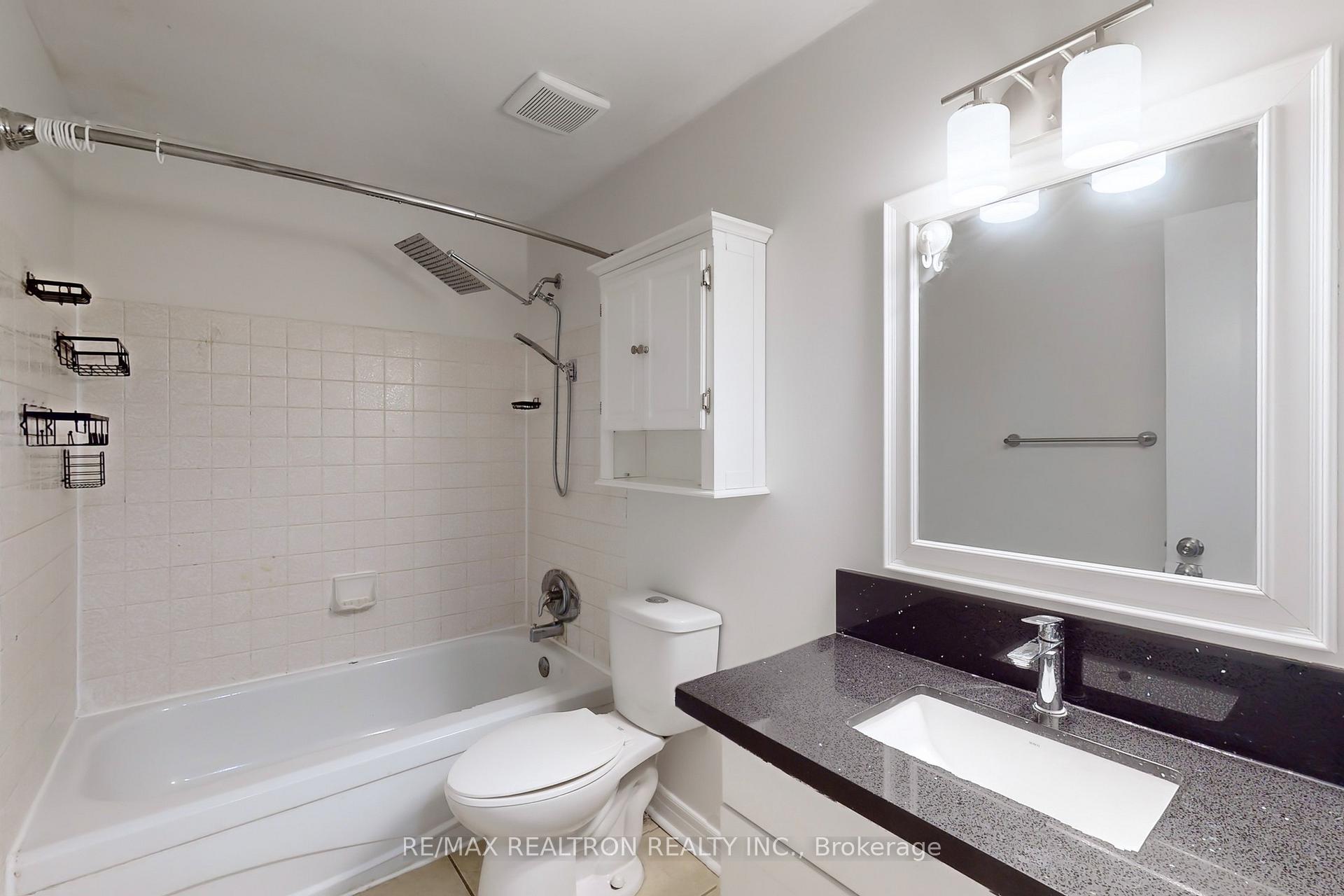Photo 17 of 65 Barrett Crescent, Barrie, Letitia Heights — HOMEH