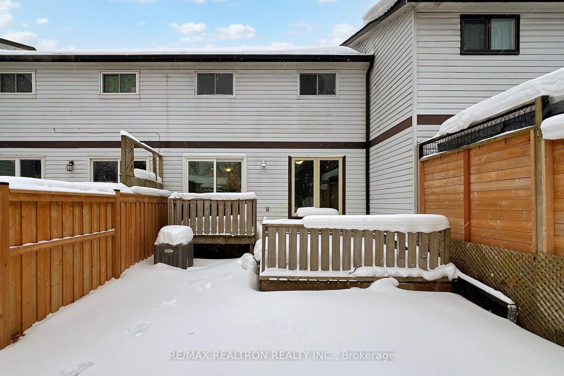 Photo 24 of 65 Barrett Crescent, Barrie, Letitia Heights — HOMEH