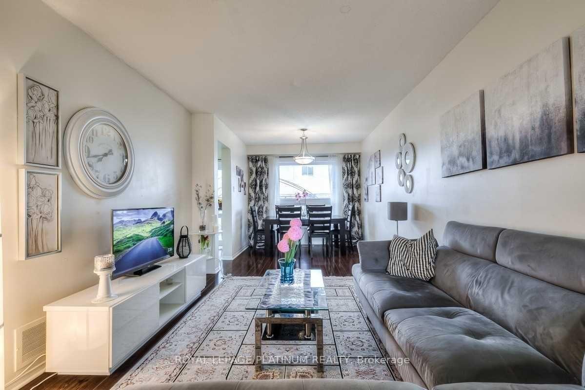 Photo 3 of 87 Poolton Crescent, Clarington, Courtice — HOMEH