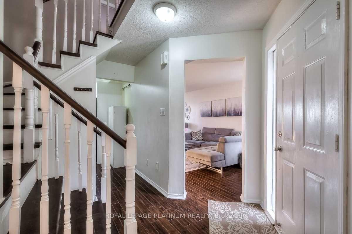 Photo 6 of 87 Poolton Crescent, Clarington, Courtice — HOMEH