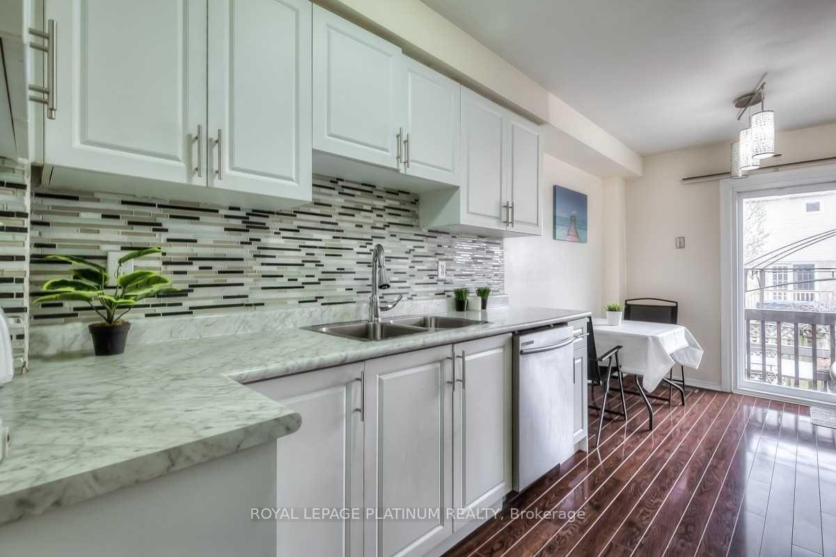 Photo 7 of 87 Poolton Crescent, Clarington, Courtice — HOMEH