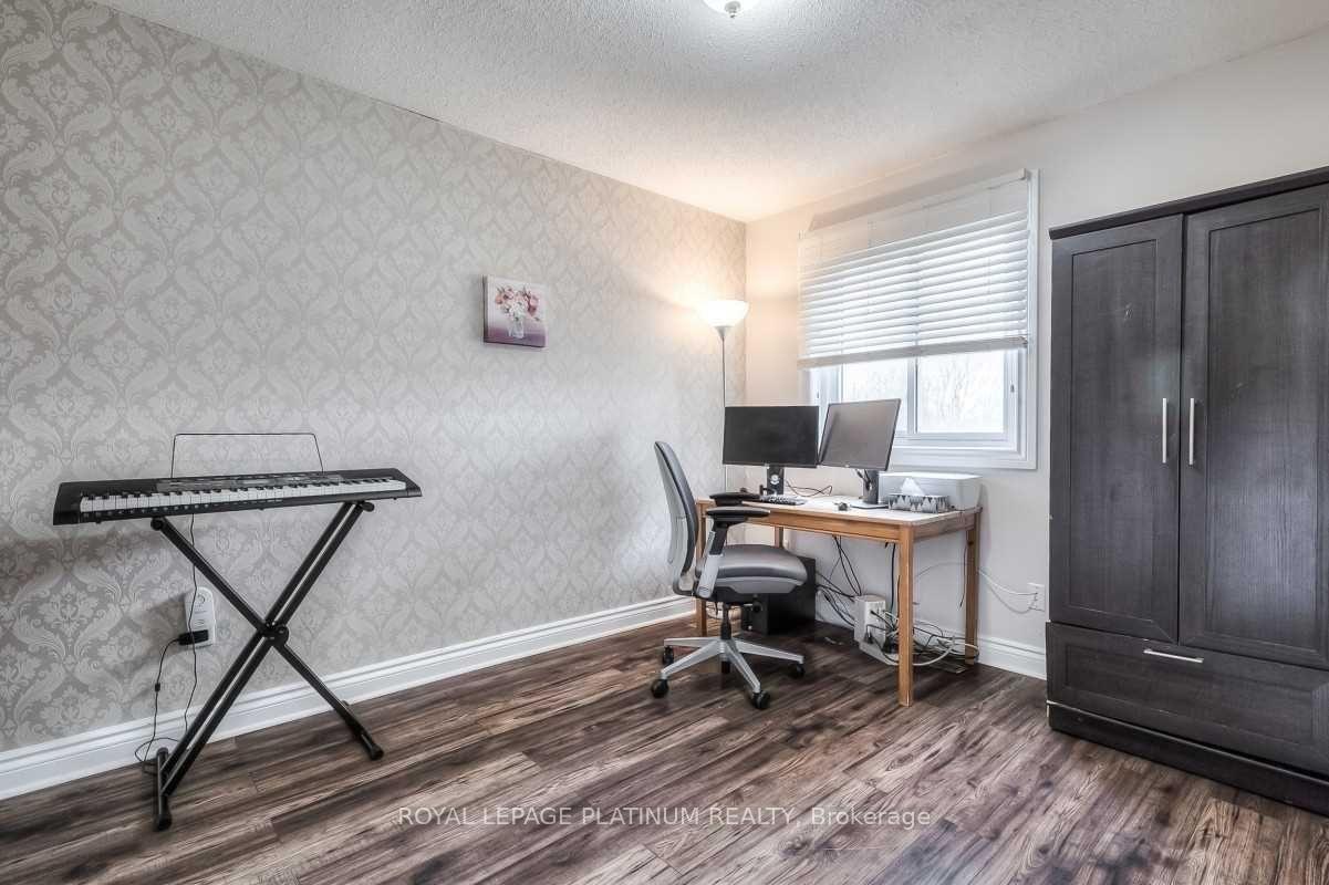Photo 14 of 87 Poolton Crescent, Clarington, Courtice — HOMEH