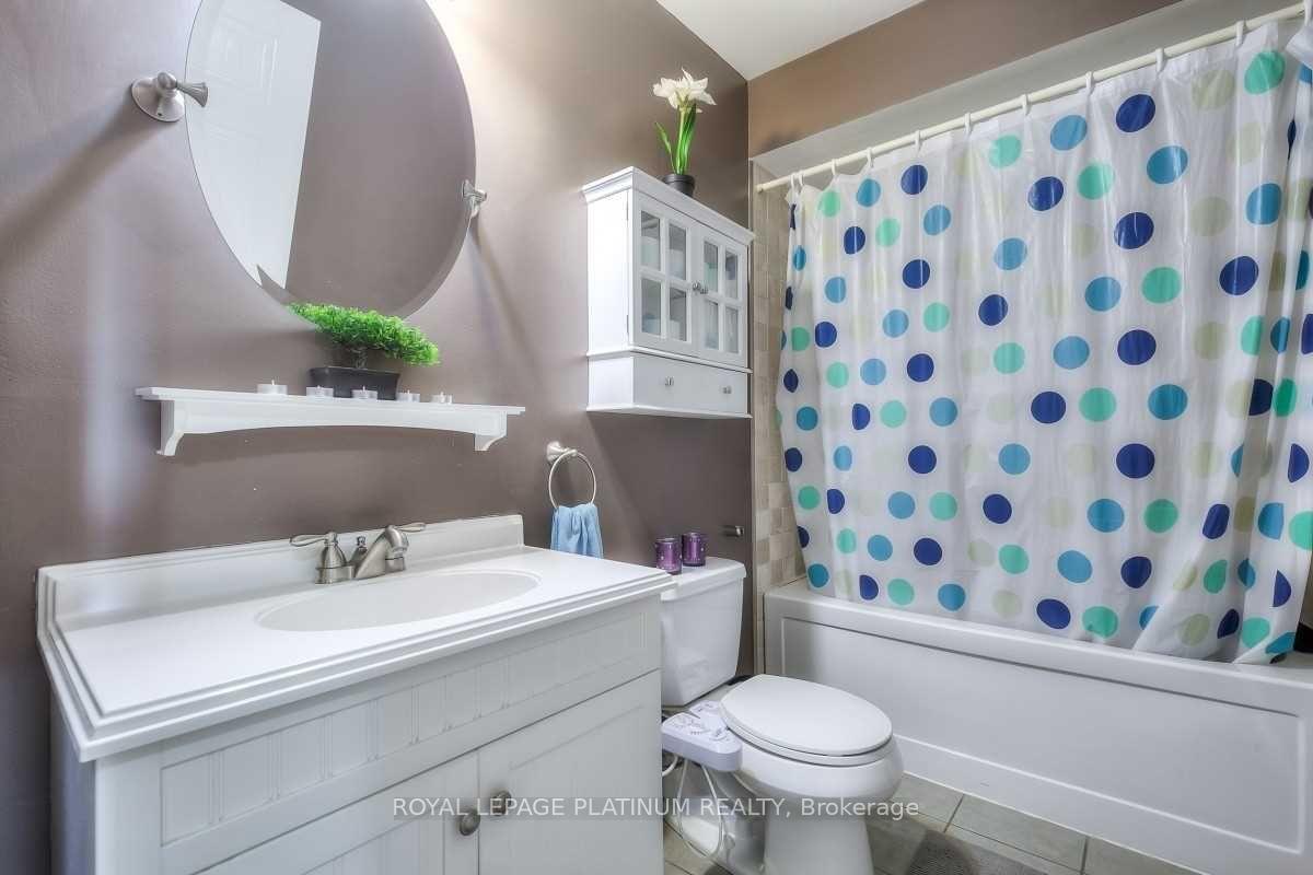 Photo 15 of 87 Poolton Crescent, Clarington, Courtice — HOMEH
