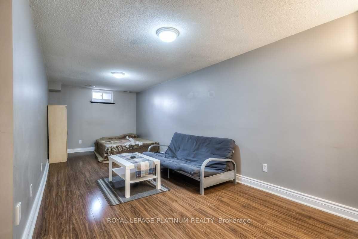 Photo 16 of 87 Poolton Crescent, Clarington, Courtice — HOMEH