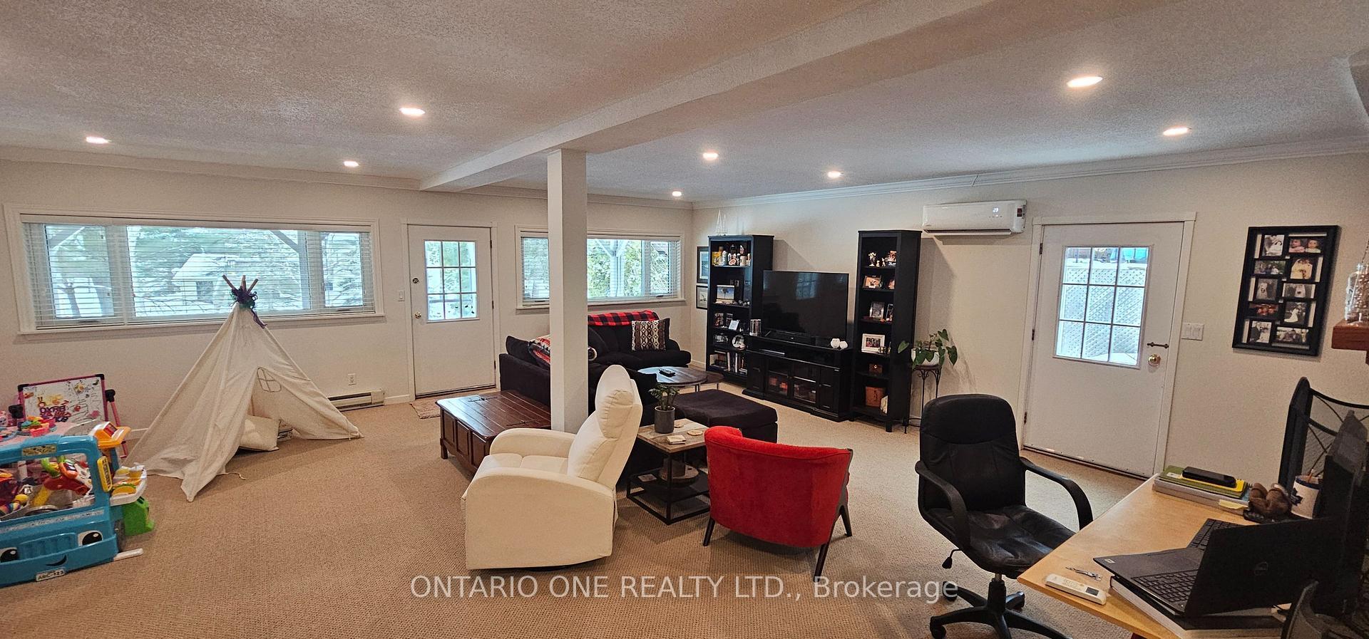 Photo 16 of 355 Greavette Street, Gravenhurst, Muskoka (S) — HOMEH