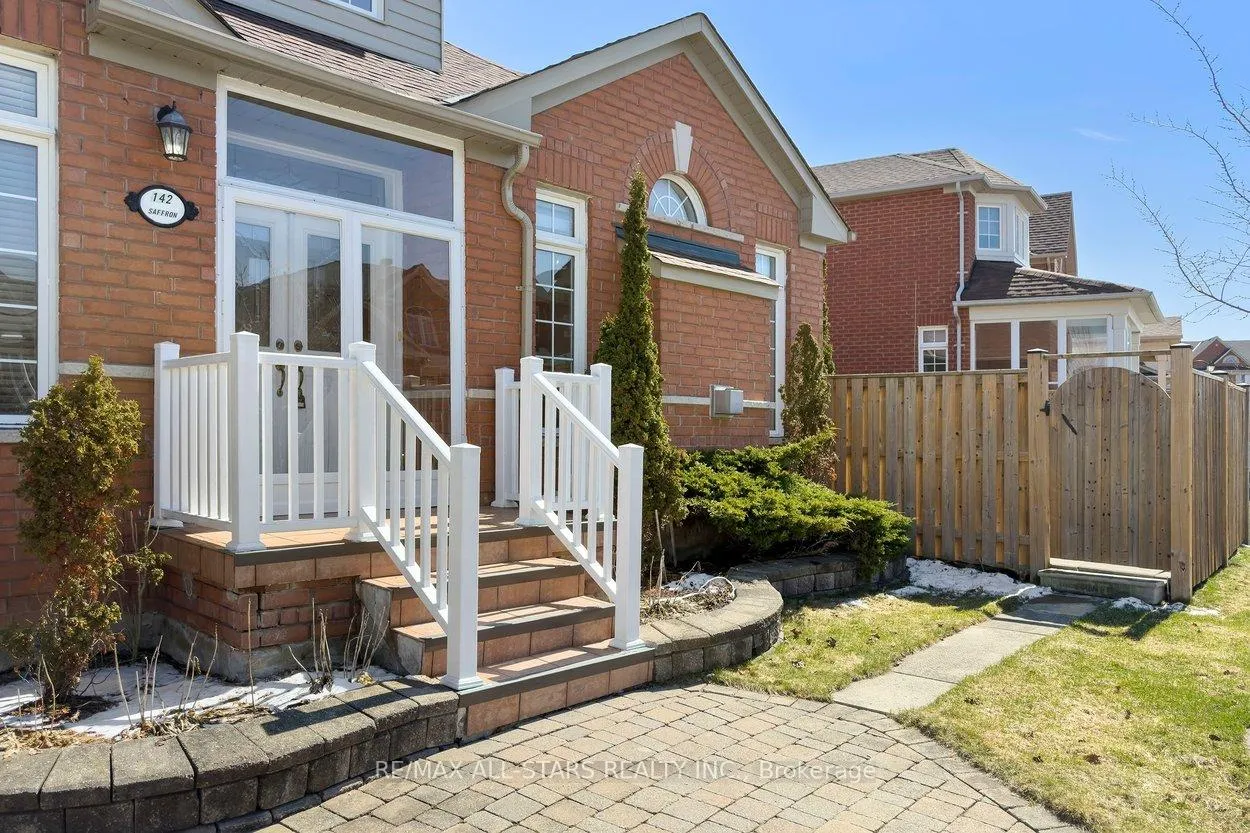 Photo 3 of 142 Saffron Street, Markham, Greensborough — HOMEH