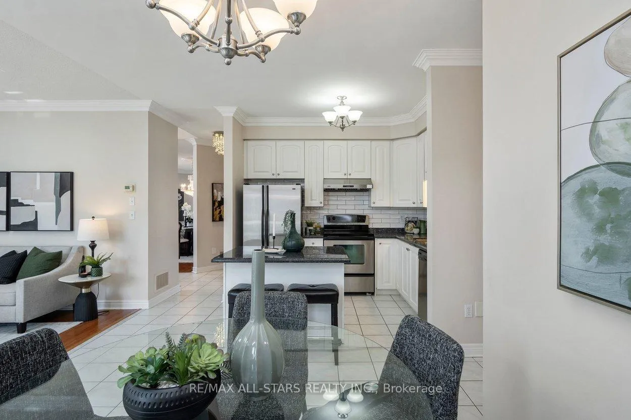 Photo 17 of 142 Saffron Street, Markham, Greensborough — HOMEH