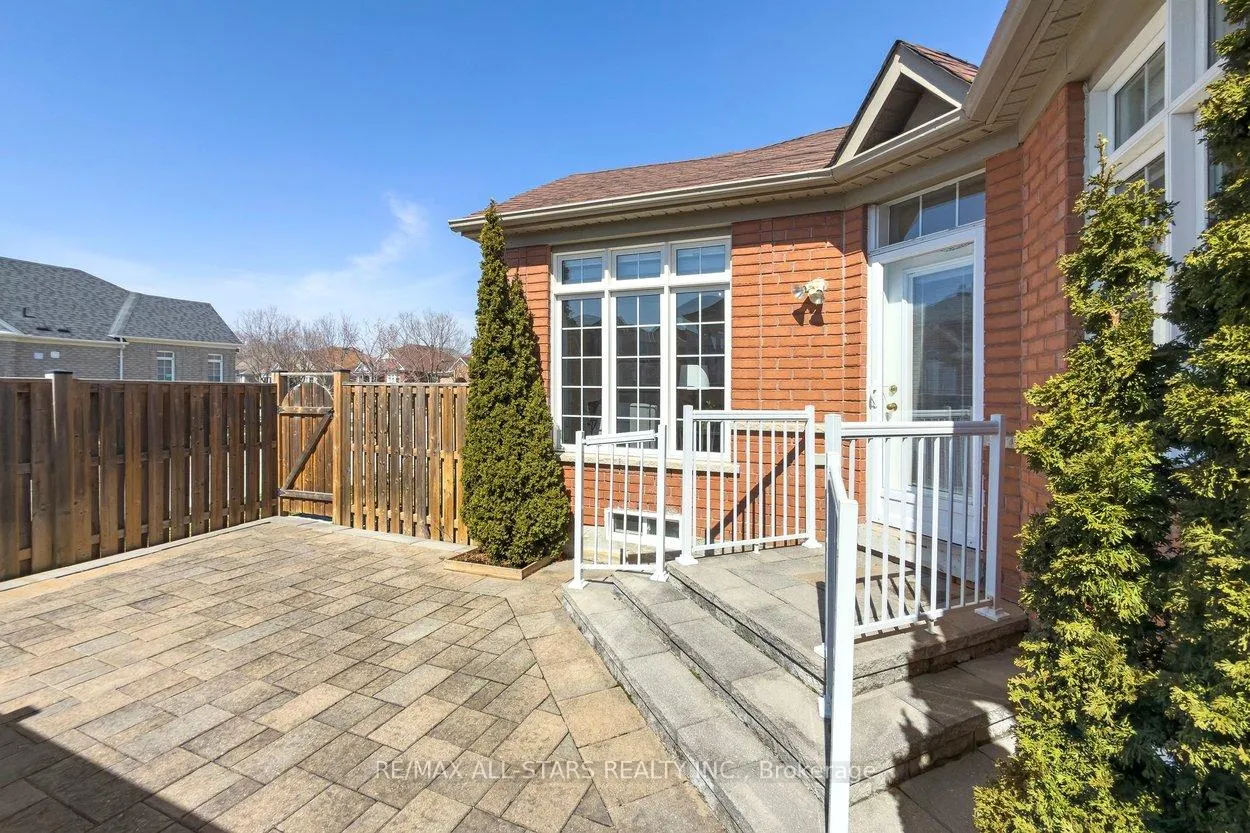 Photo 36 of 142 Saffron Street, Markham, Greensborough — HOMEH