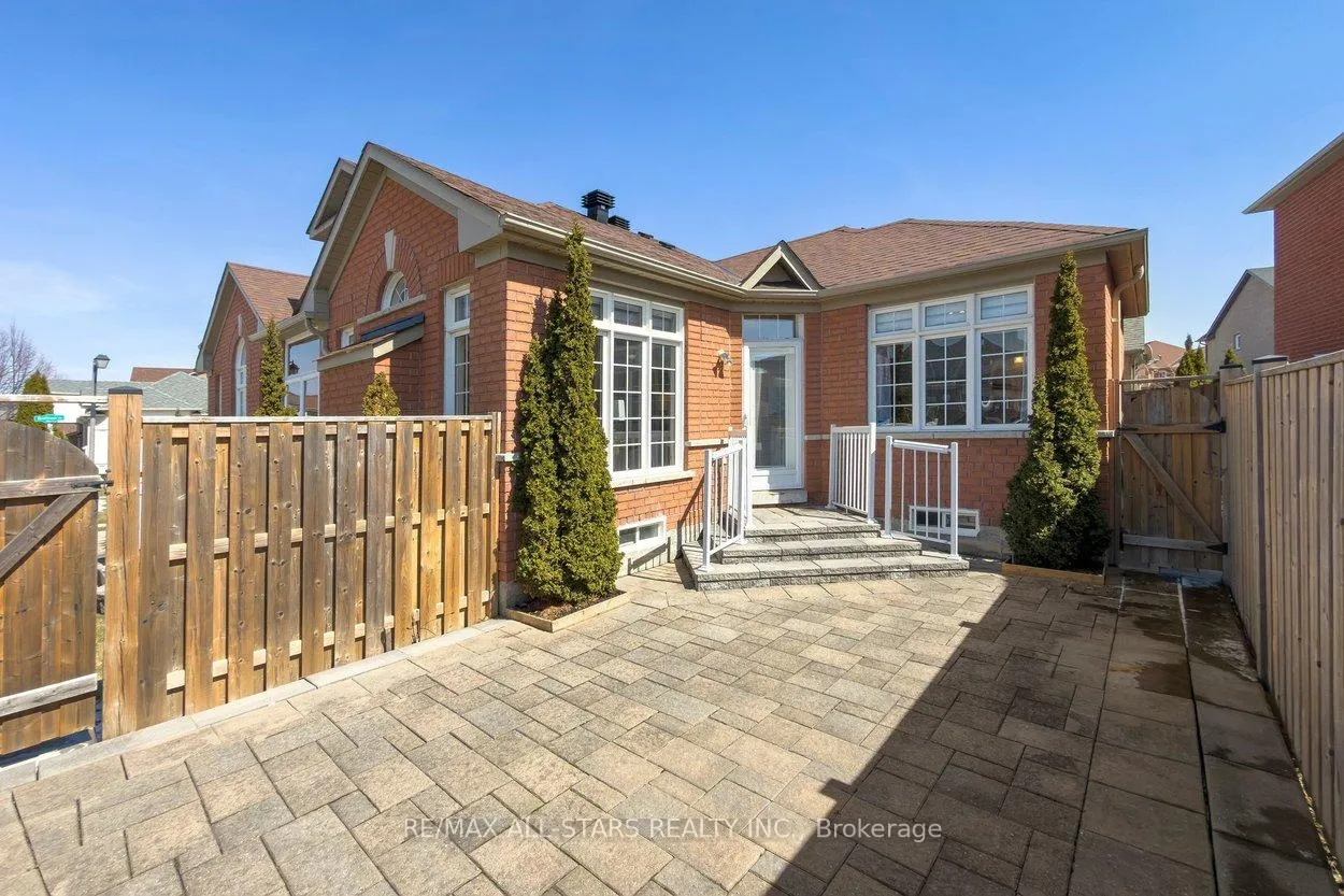 Photo 38 of 142 Saffron Street, Markham, Greensborough — HOMEH