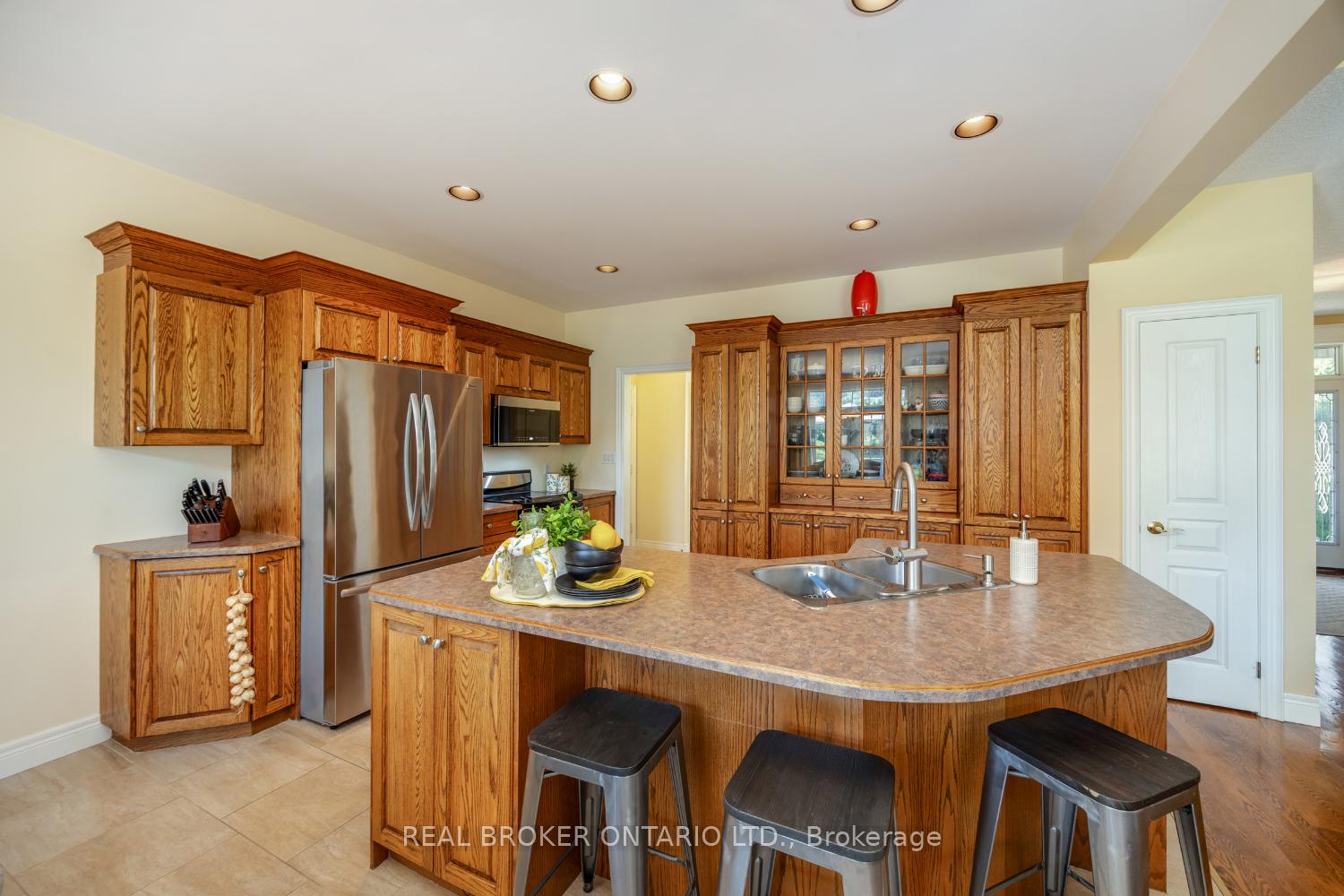 Photo 14 of 7 Virtue Court, Clarington, Rural Clarington — HOMEH