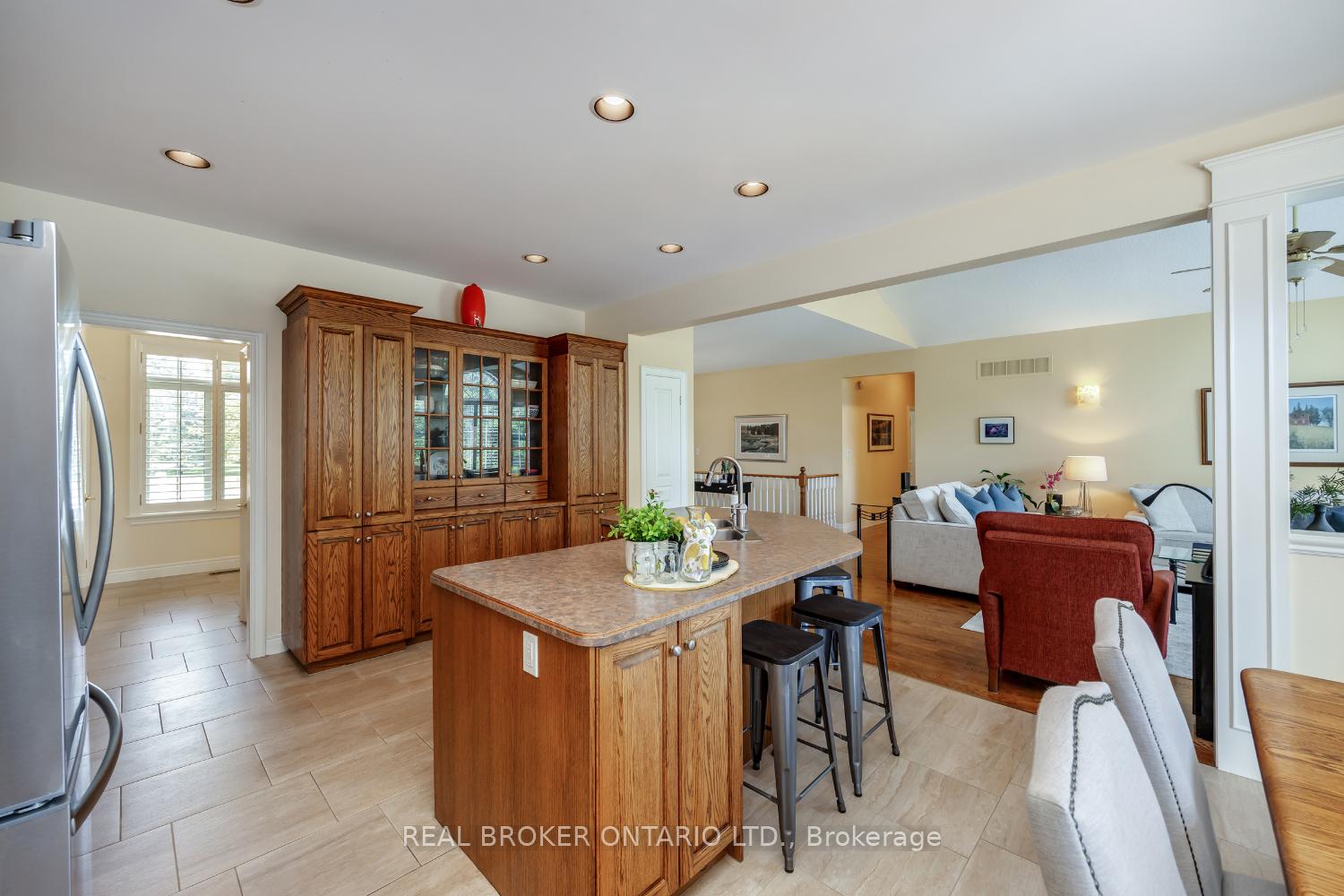 Photo 15 of 7 Virtue Court, Clarington, Rural Clarington — HOMEH