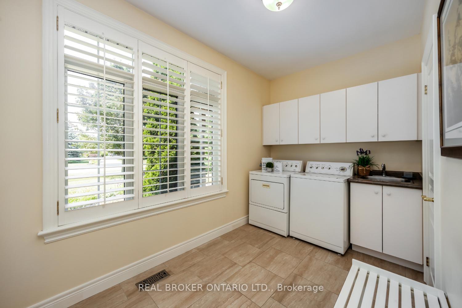Photo 16 of 7 Virtue Court, Clarington, Rural Clarington — HOMEH