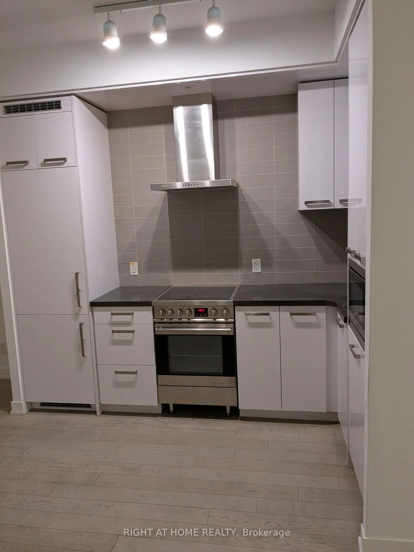 Photo 7 of Unit N604, 455 Front Street E, Toronto, Waterfront Communities — HOMEH