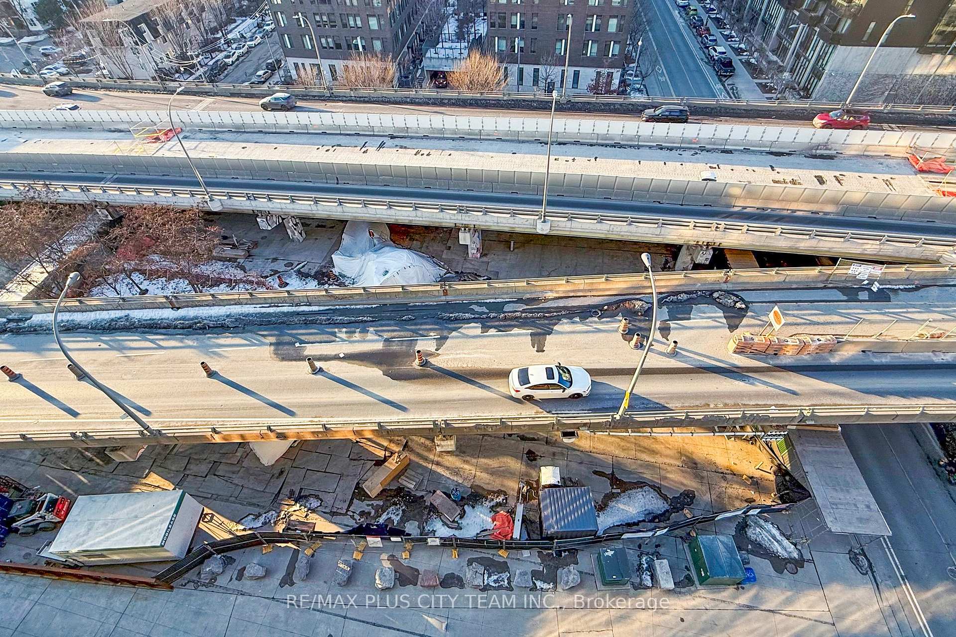 Photo 29 of Unit 909, 21 Lawren Harris Square, Toronto, Waterfront Communities — HOMEH
