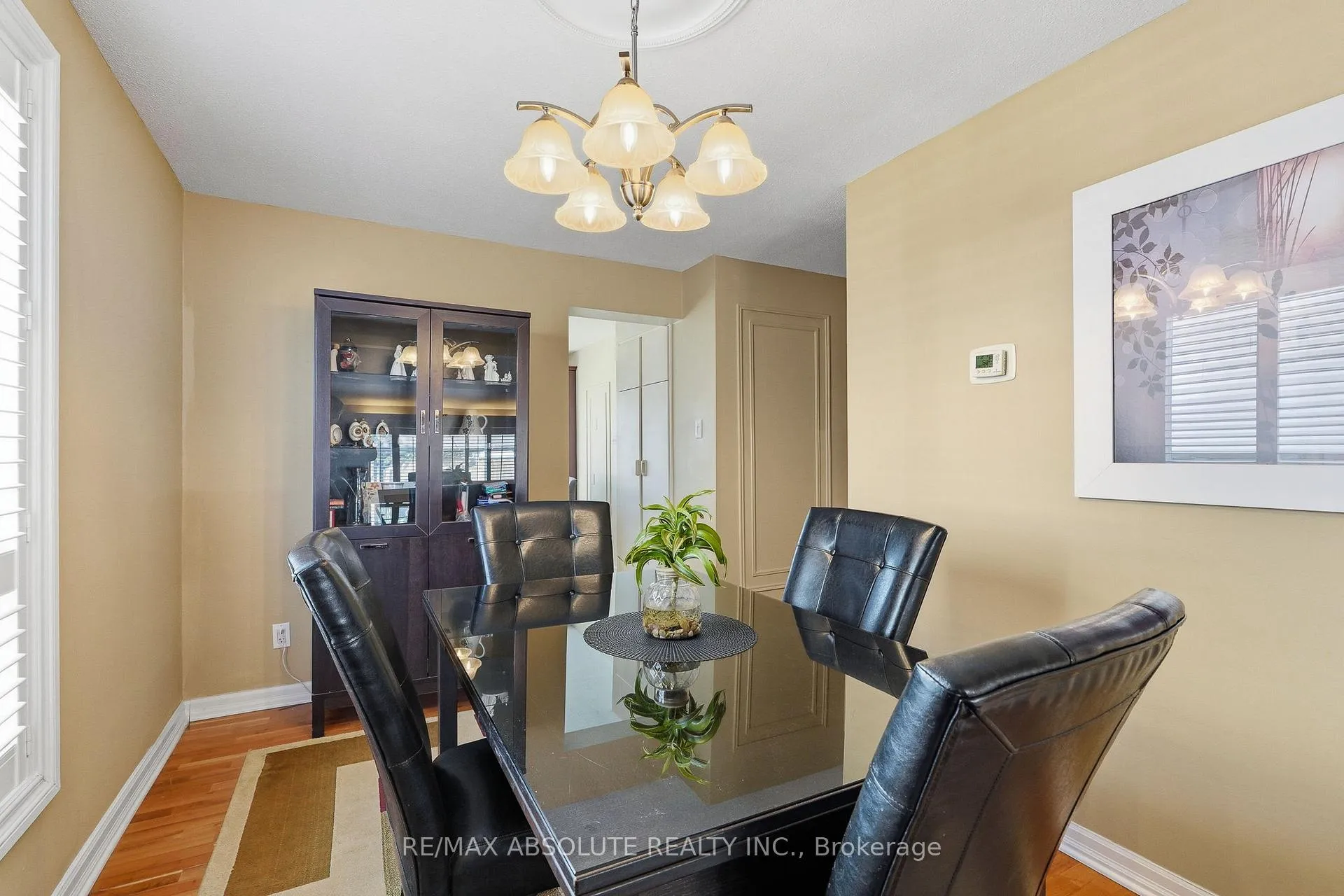 Photo 10 of 1594 St Georges Street, Ottawa, Bilberry Creek/Queenswood Heights — HOMEH