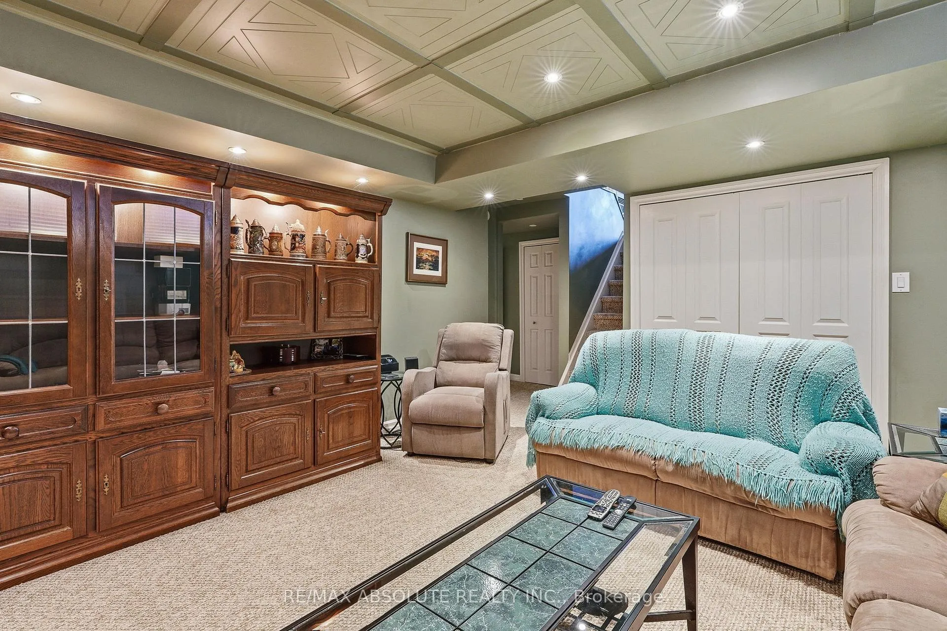 Photo 26 of 1594 St Georges Street, Ottawa, Bilberry Creek/Queenswood Heights — HOMEH