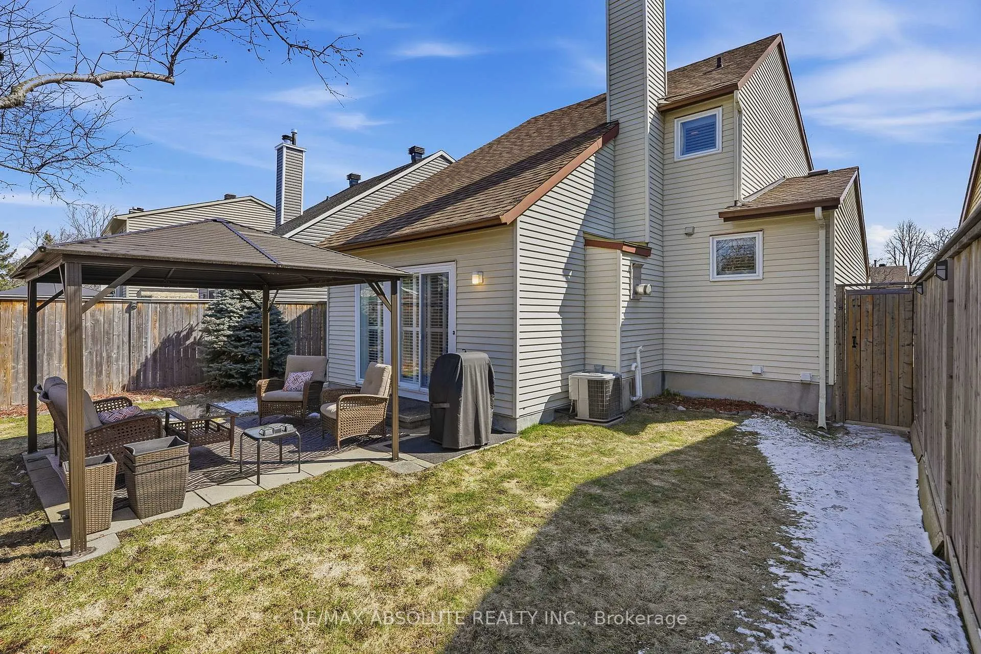 Photo 30 of 1594 St Georges Street, Ottawa, Bilberry Creek/Queenswood Heights — HOMEH