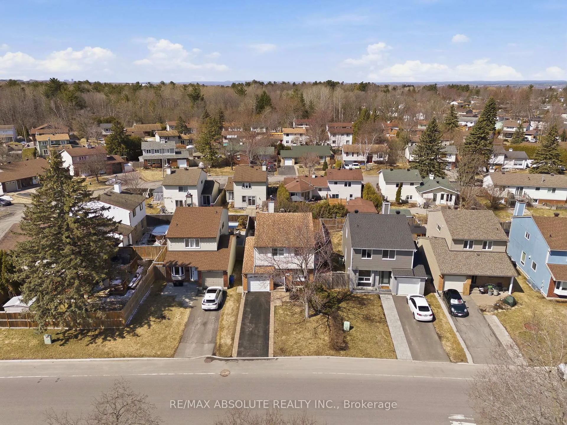 Photo 33 of 1594 St Georges Street, Ottawa, Bilberry Creek/Queenswood Heights — HOMEH