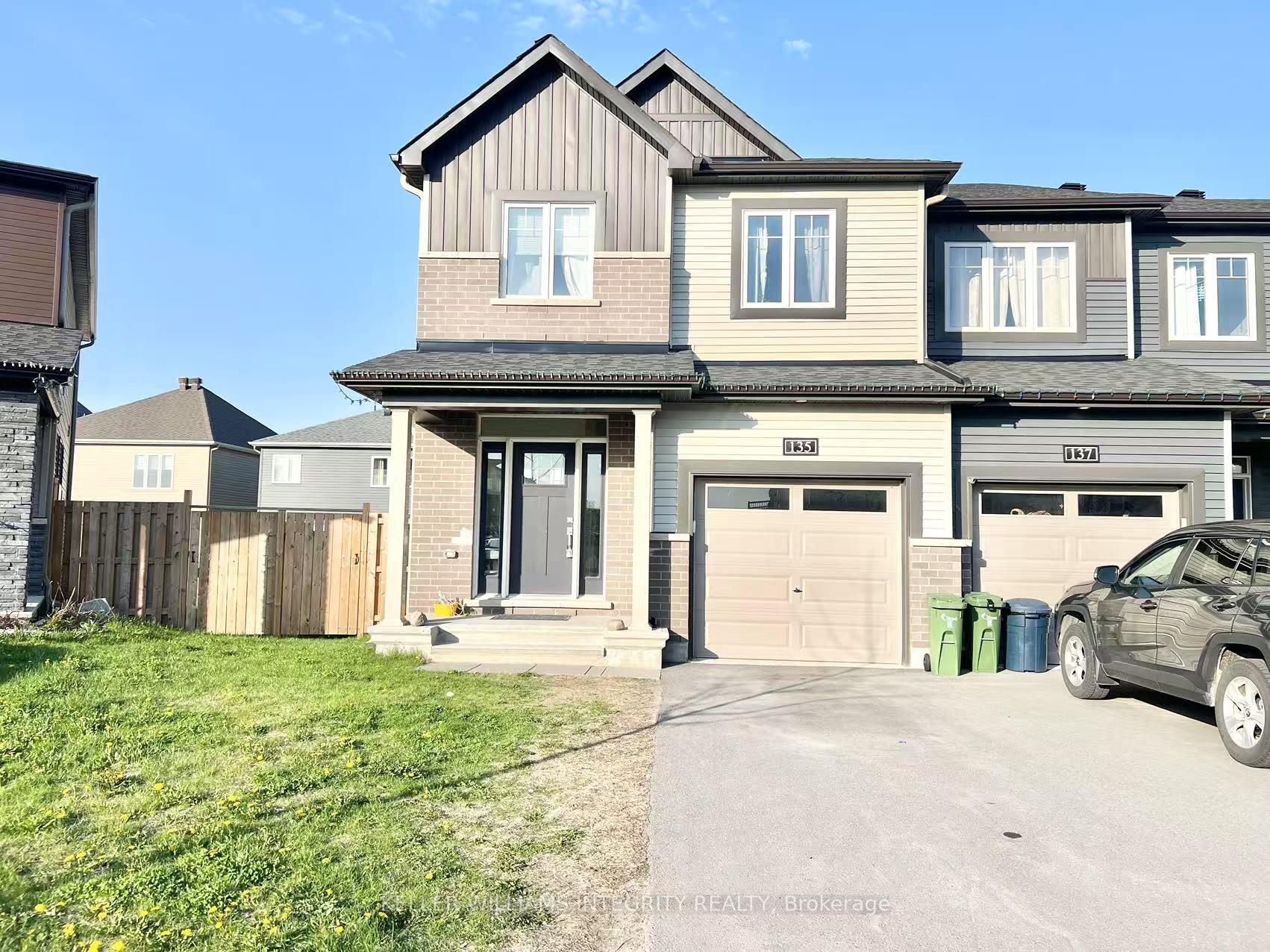 Front of 135 Teelin Circle