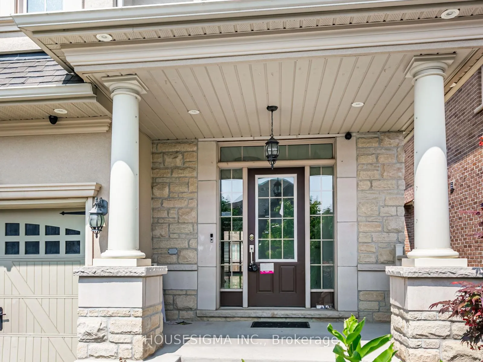 Photo 2 of 12 Bear Run Road, Brampton, Credit Valley — HOMEH
