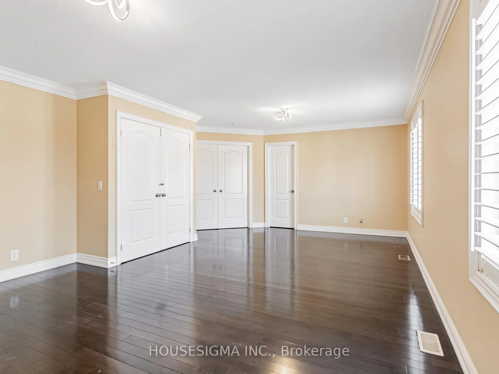 Photo 17 of 12 Bear Run Road, Brampton, Credit Valley — HOMEH