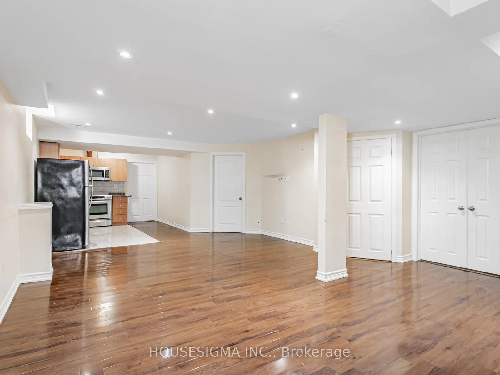 Photo 36 of 12 Bear Run Road, Brampton, Credit Valley — HOMEH