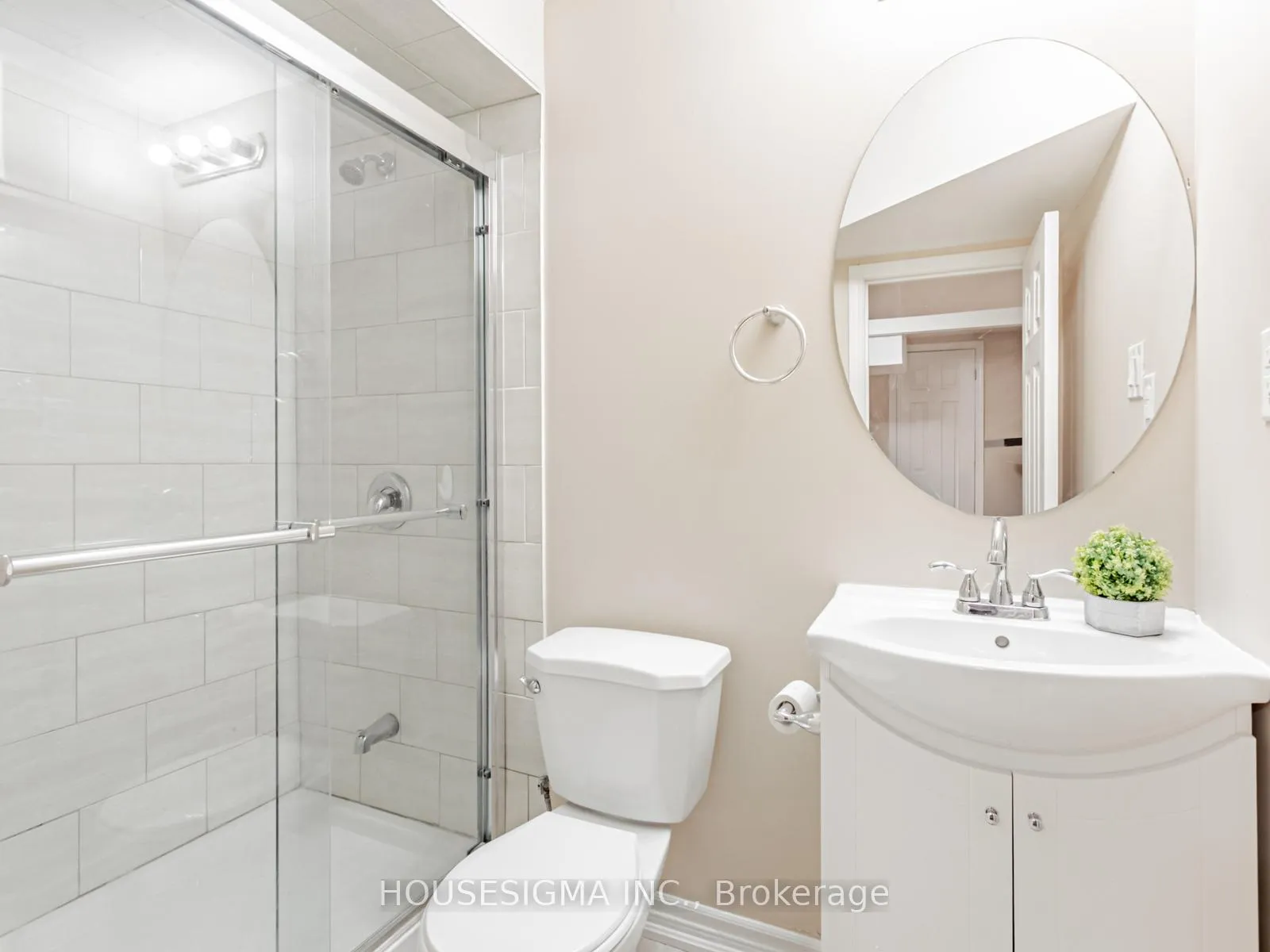Photo 47 of 12 Bear Run Road, Brampton, Credit Valley — HOMEH