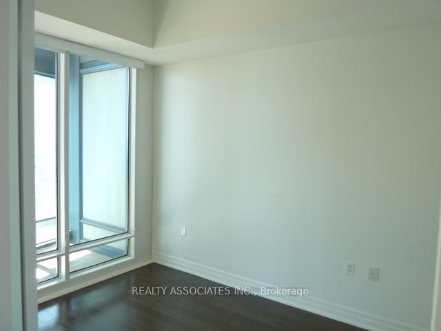 Photo 6 of Unit 2801, 8 The Esplanade, Toronto, Waterfront Communities — HOMEH