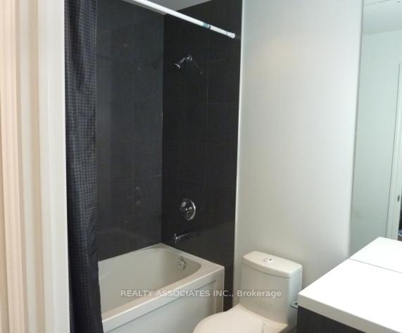 Photo 8 of Unit 2801, 8 The Esplanade, Toronto, Waterfront Communities — HOMEH