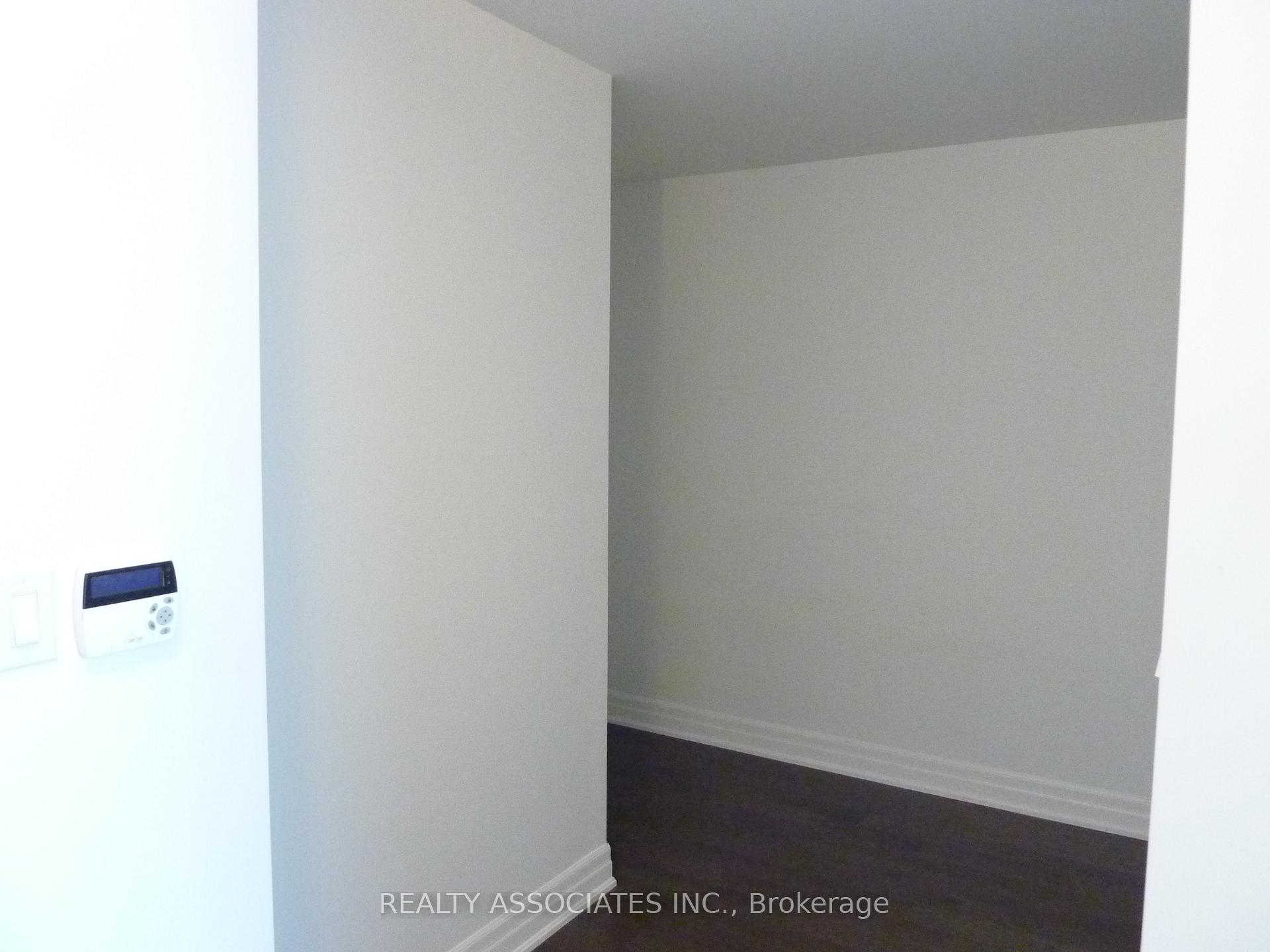 Photo 9 of Unit 2801, 8 The Esplanade, Toronto, Waterfront Communities — HOMEH