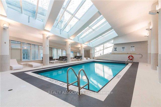 Photo 11 of Unit 2801, 8 The Esplanade, Toronto, Waterfront Communities — HOMEH