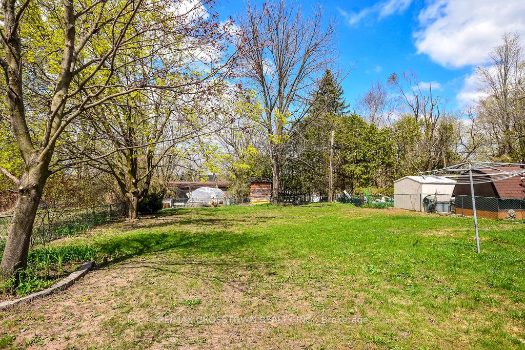 Photo 6 of 210 Merrett Drive, Barrie, Painswick North — HOMEH