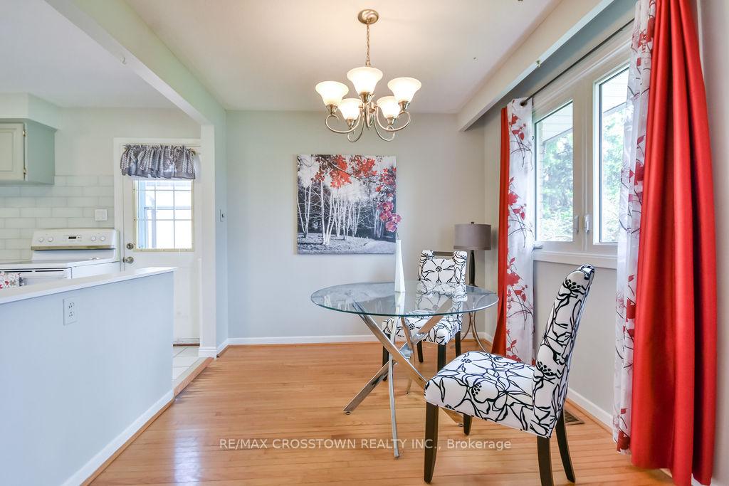 Photo 16 of 210 Merrett Drive, Barrie, Painswick North — HOMEH