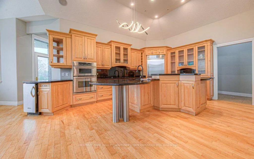 Photo 21 of 2930 Notre Dame Drive, Wilmot — HOMEH