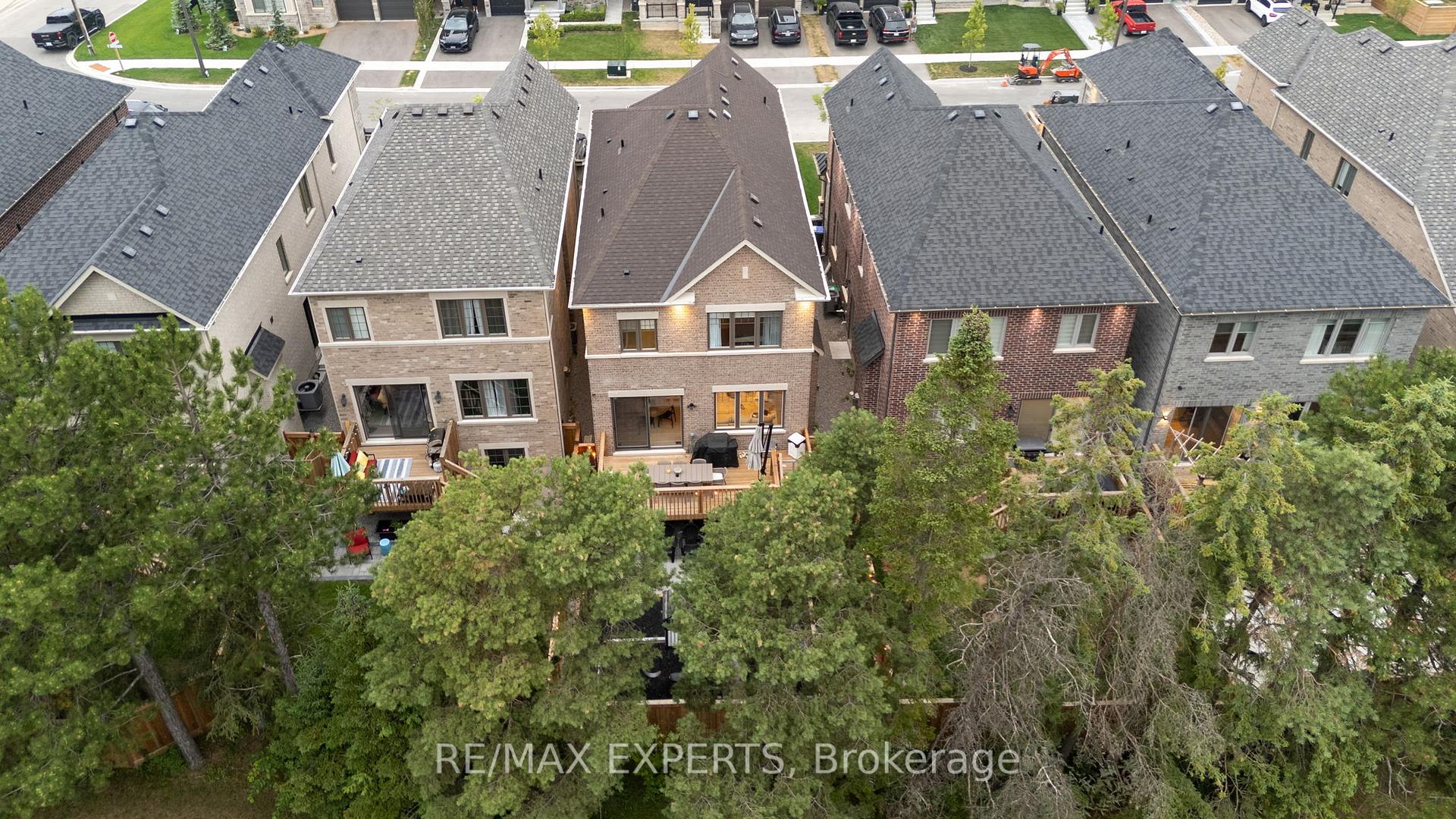 Photo 15 of 7 Clover Bend Terrace, Caledon, Bolton East — HOMEH