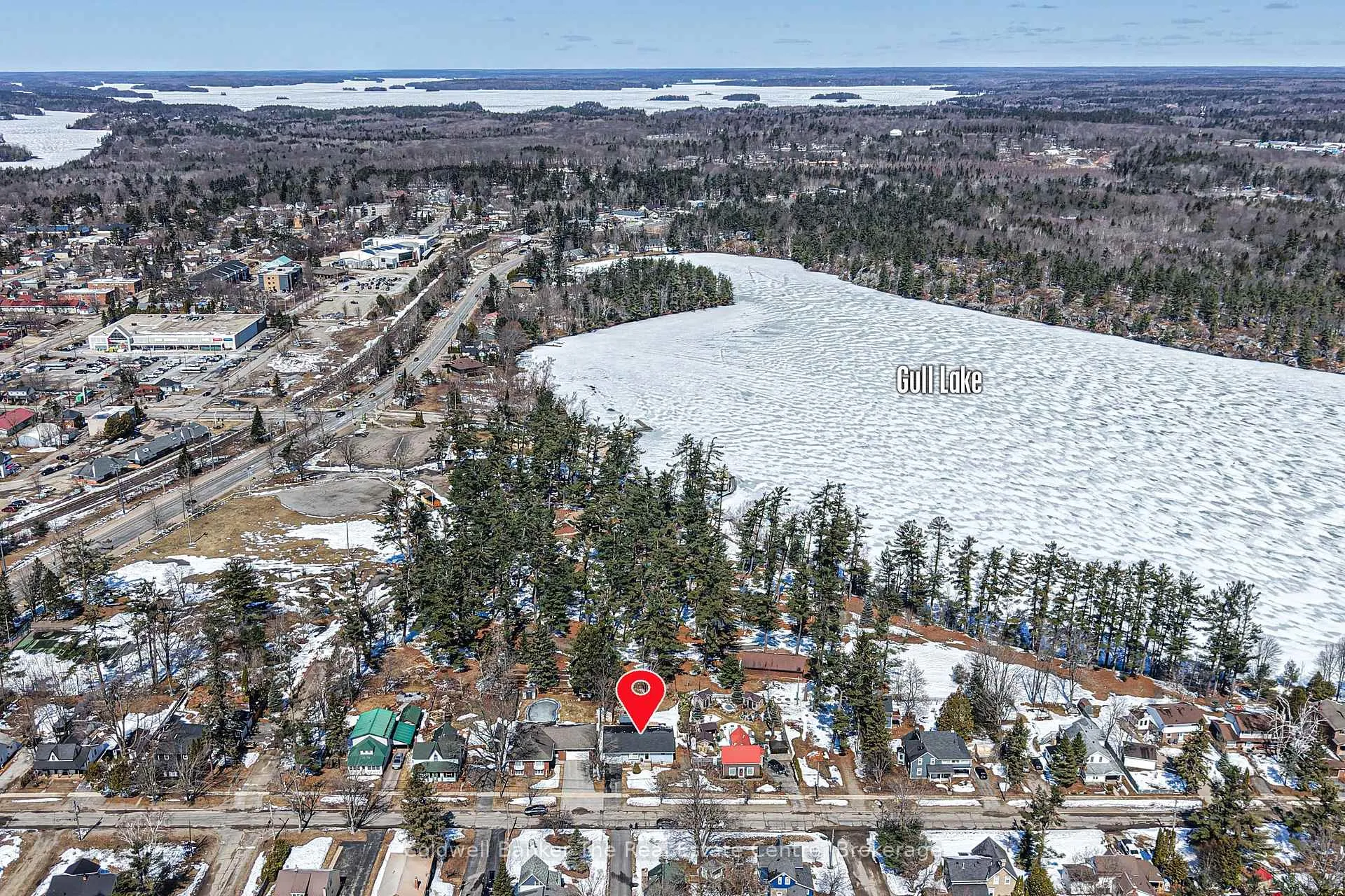 Photo 3 of 460 Phillip Street E, Gravenhurst, Muskoka (S) — HOMEH