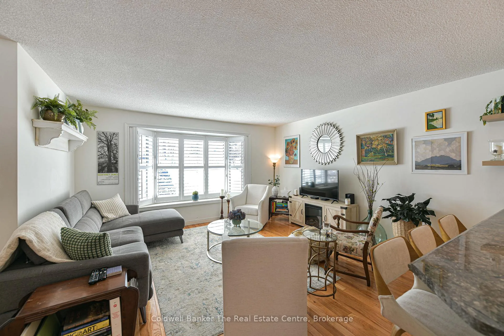 Photo 6 of 460 Phillip Street E, Gravenhurst, Muskoka (S) — HOMEH