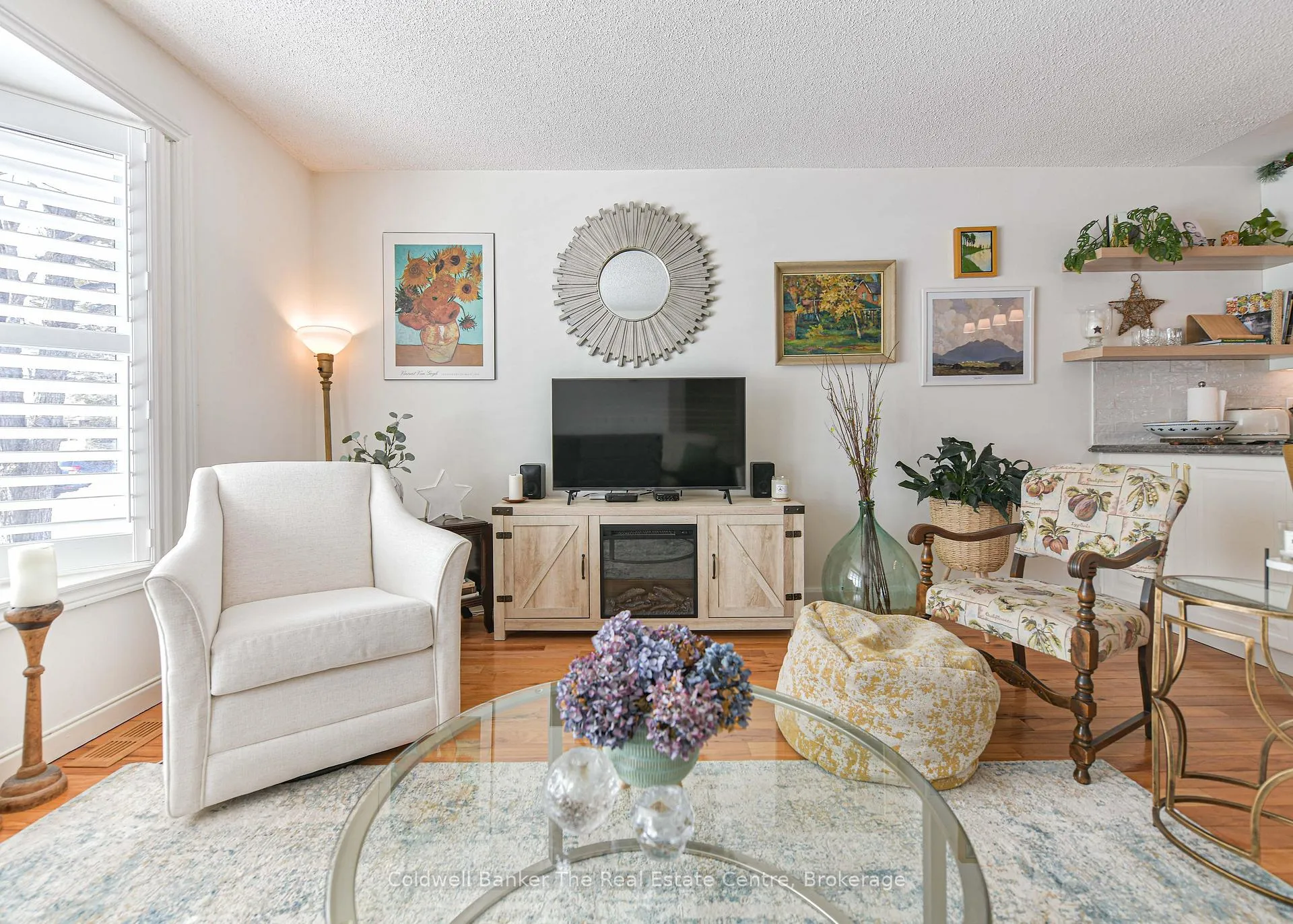 Photo 8 of 460 Phillip Street E, Gravenhurst, Muskoka (S) — HOMEH