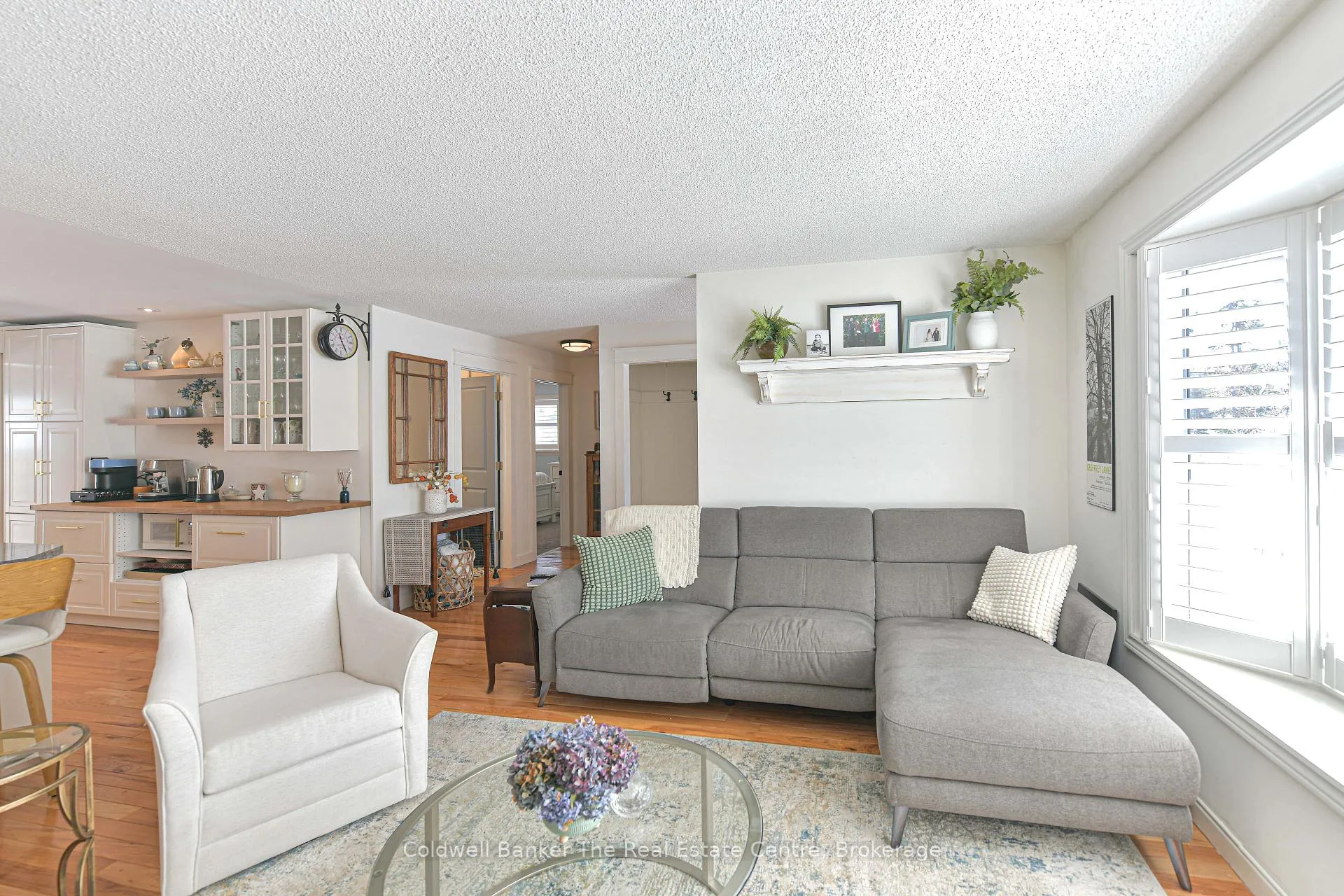 Photo 9 of 460 Phillip Street E, Gravenhurst, Muskoka (S) — HOMEH