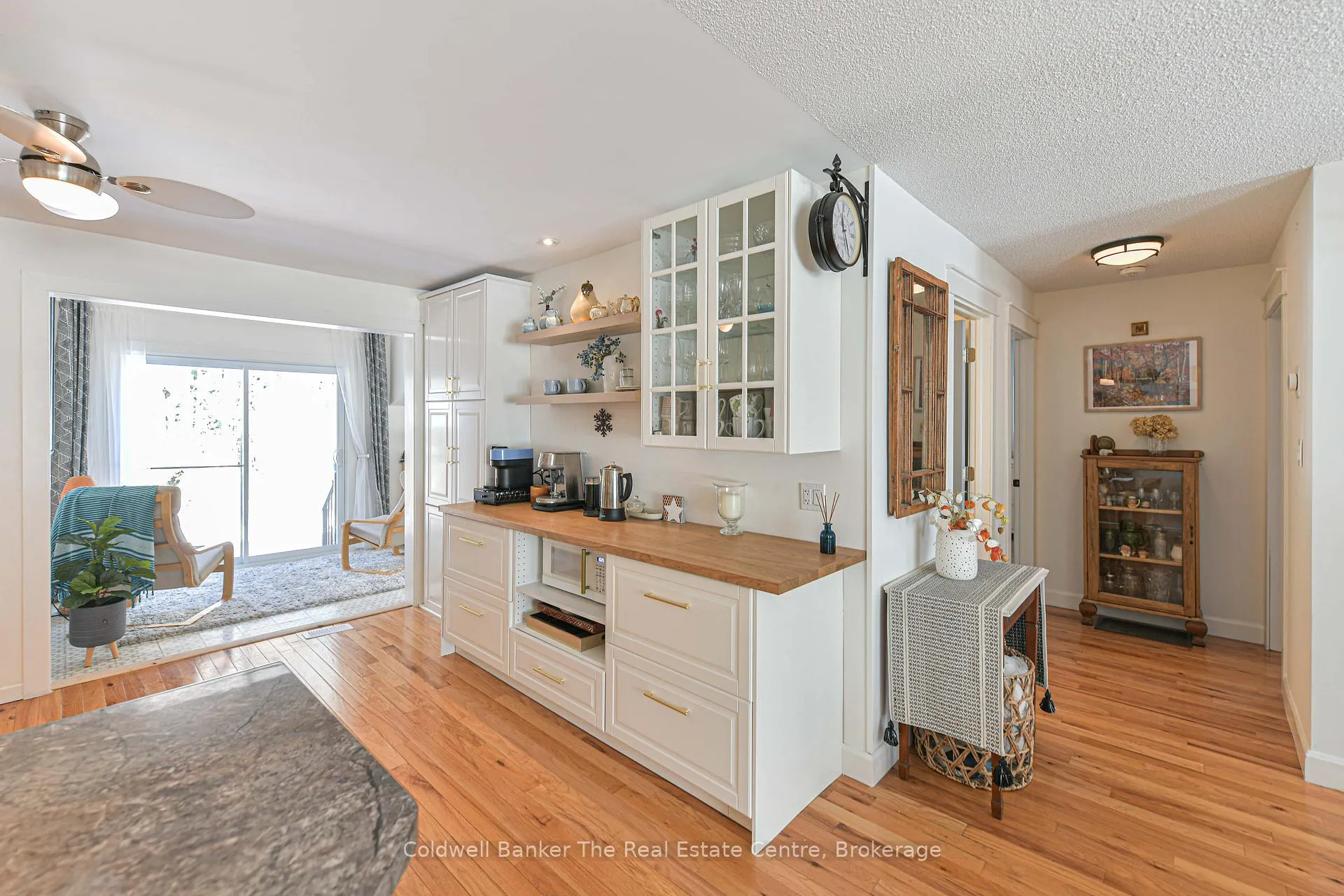 Photo 12 of 460 Phillip Street E, Gravenhurst, Muskoka (S) — HOMEH