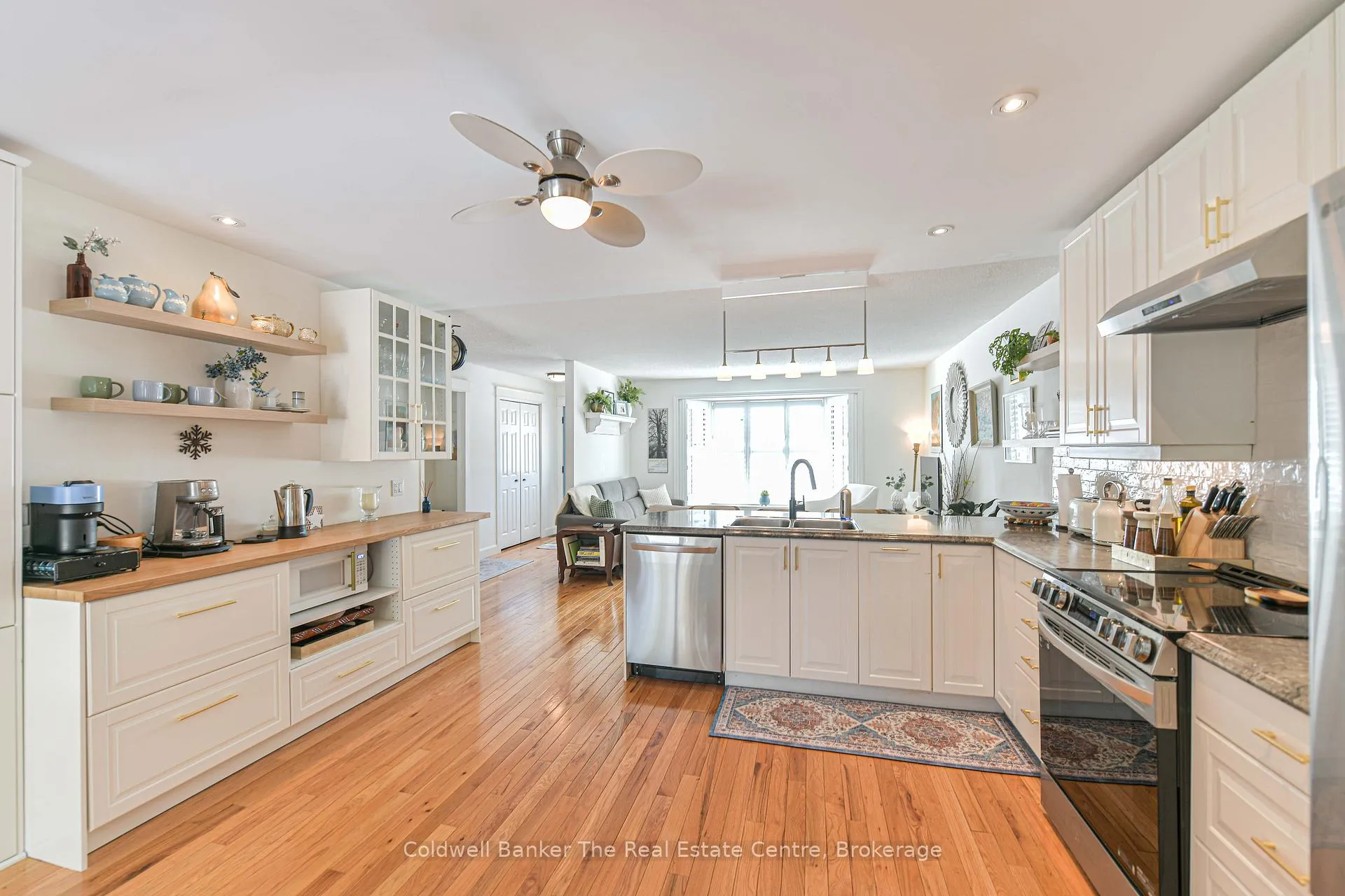 Photo 16 of 460 Phillip Street E, Gravenhurst, Muskoka (S) — HOMEH