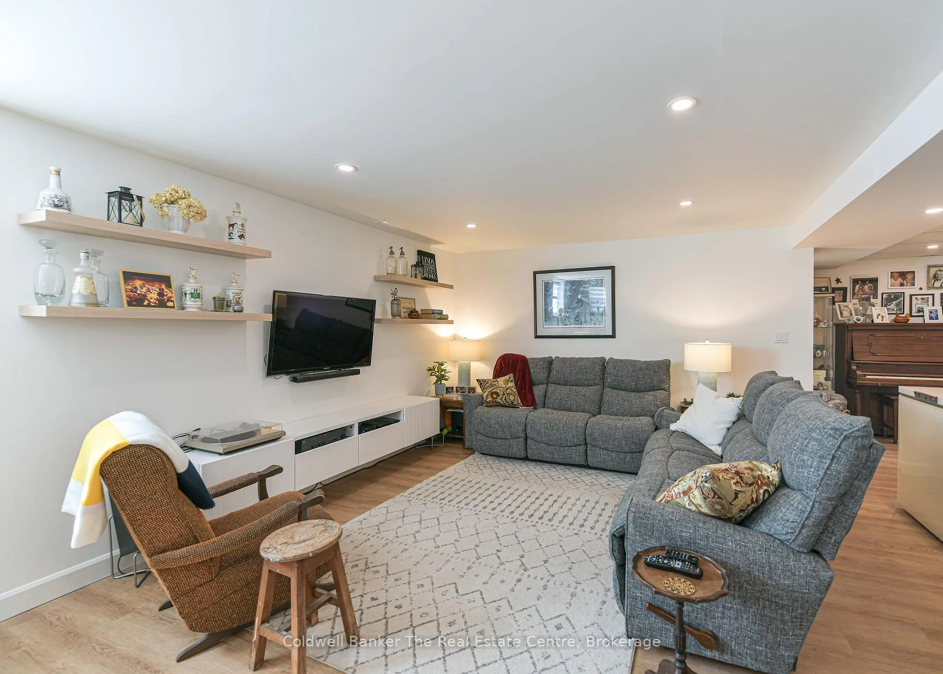 Photo 33 of 460 Phillip Street E, Gravenhurst, Muskoka (S) — HOMEH