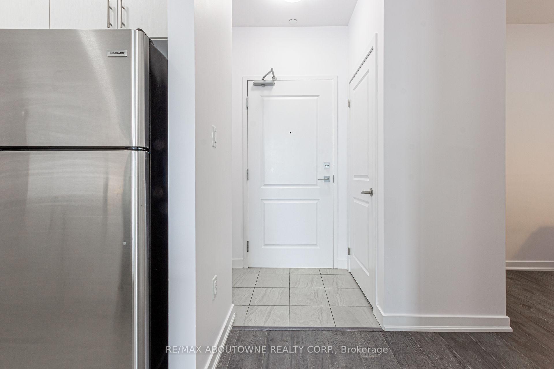 Photo 7 of Unit 608, 125 Shoreview Place, Hamilton, Stoney Creek — HOMEH